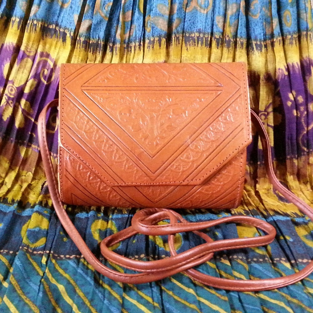 Vintage hard case embossed crossbody leather small handbag